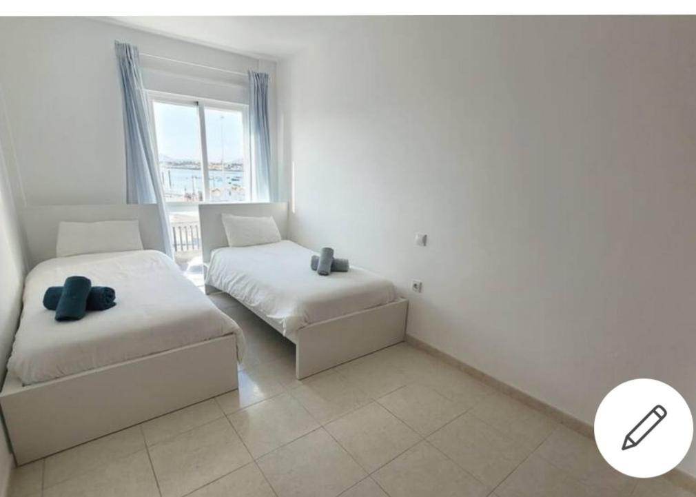Amazing Ocean View Apartment كوراليهو الغرفة الصورة